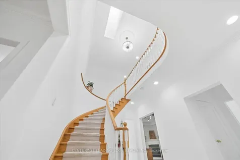 161 Shaftsbury Avenue Richmond Hill ON L4C 0G2
