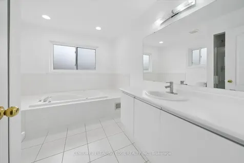 161 Shaftsbury Avenue Richmond Hill ON L4C 0G2