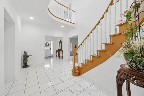 161 Shaftsbury Avenue Richmond Hill ON L4C 0G2