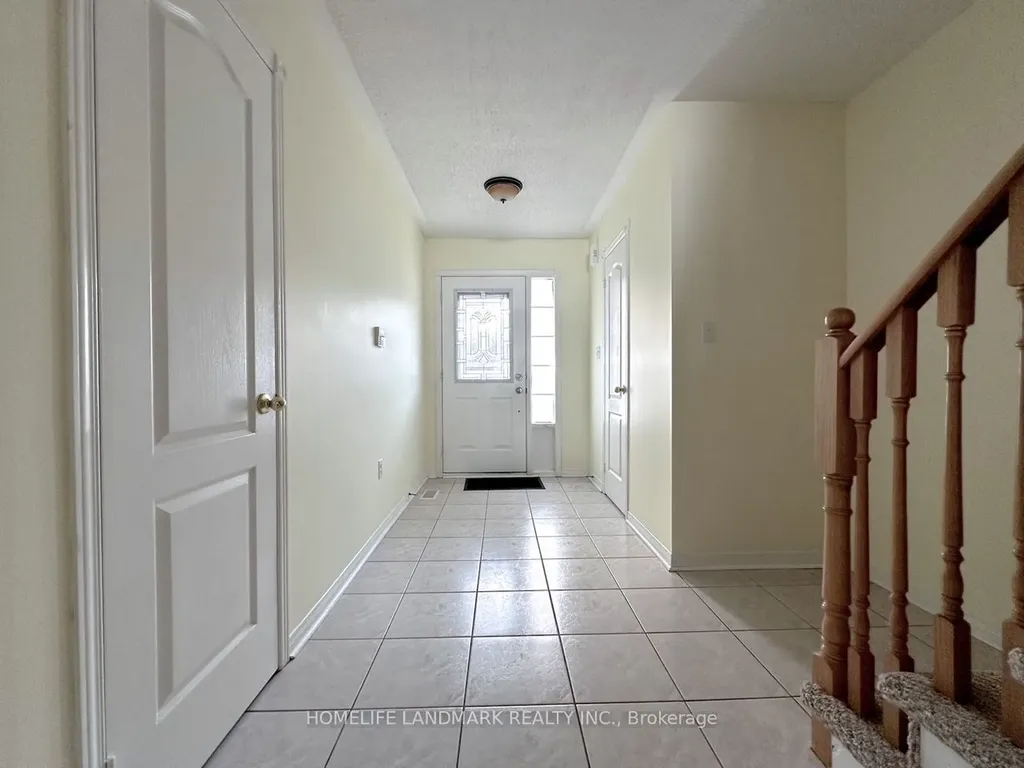 24 Crittenden Drive Georgina ON L4P 4E7