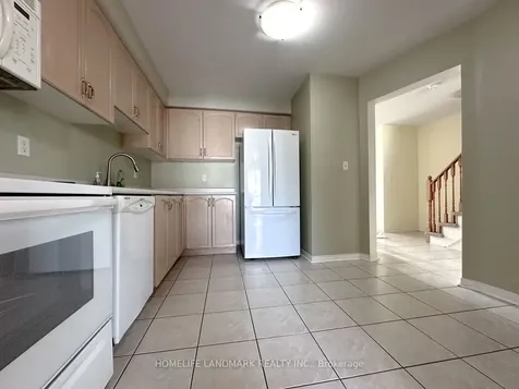 24 Crittenden Drive Georgina ON L4P 4E7