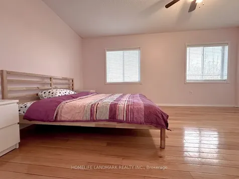 24 Crittenden Drive Georgina ON L4P 4E7