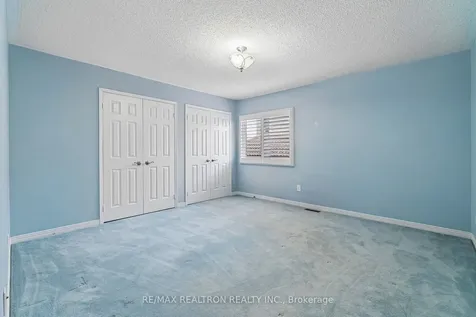 108 Cranberry Lane Aurora ON L4G 5Z3
