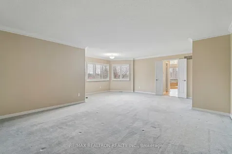 108 Cranberry Lane Aurora ON L4G 5Z3