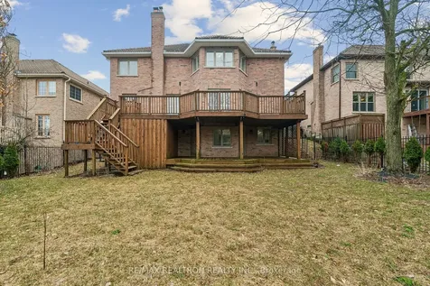 108 Cranberry Lane Aurora ON L4G 5Z3