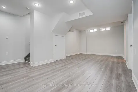 110 Dunoon Drive Vaughan ON L6A 1Z2