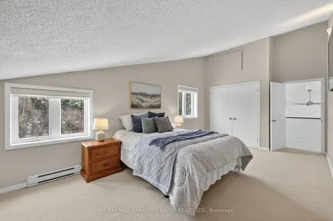 5768 Smith Boulevard Georgina ON L0E 1A0