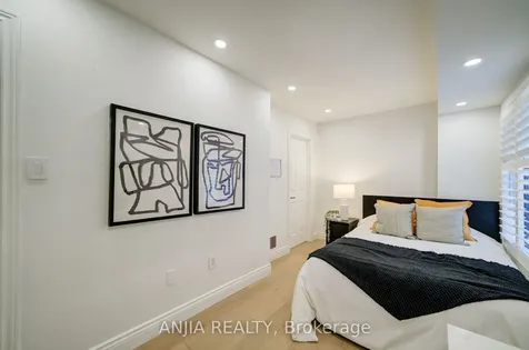 22 Kylemore Way Markham ON L6C 0J9
