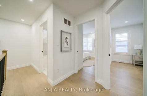 22 Kylemore Way Markham ON L6C 0J9