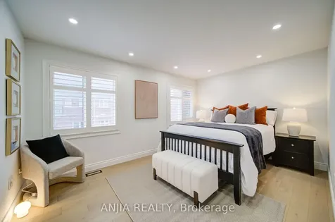 22 Kylemore Way Markham ON L6C 0J9