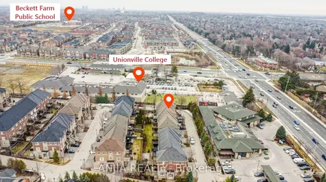 22 Kylemore Way Markham ON L6C 0J9