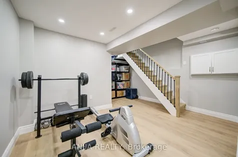 22 Kylemore Way Markham ON L6C 0J9