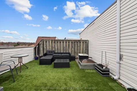 75 Weldrick Road E Richmond Hill ON L4C 0H9