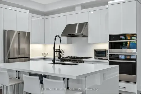 107 Hesperus Road Vaughan ON L4J 0G9