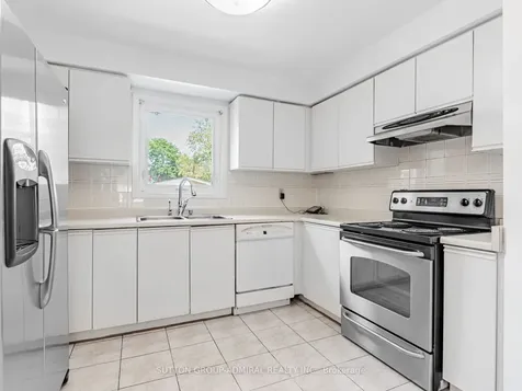 98 Rosedale Heights Drive Vaughan ON L4J 4V7