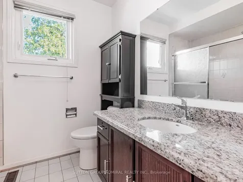 98 Rosedale Heights Drive Vaughan ON L4J 4V7