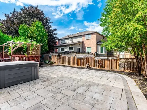 98 Rosedale Heights Drive Vaughan ON L4J 4V7