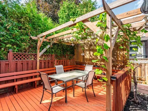 98 Rosedale Heights Drive Vaughan ON L4J 4V7
