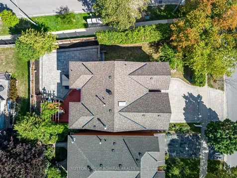 98 Rosedale Heights Drive Vaughan ON L4J 4V7