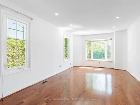 98 Rosedale Heights Drive Vaughan ON L4J 4V7