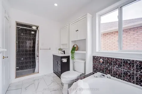 76 Derrywood Drive Vaughan ON L4K 5H6