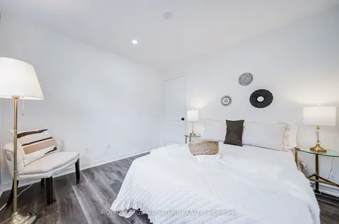 76 Derrywood Drive Vaughan ON L4K 5H6