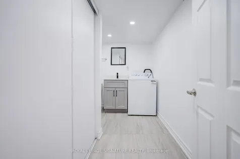76 Derrywood Drive Vaughan ON L4K 5H6