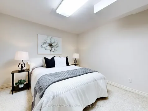 102 Havelock Gate Markham ON L3S 3P6