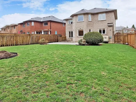102 Havelock Gate Markham ON L3S 3P6