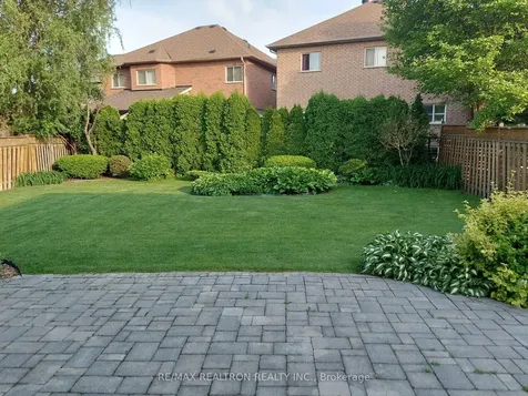 102 Havelock Gate Markham ON L3S 3P6