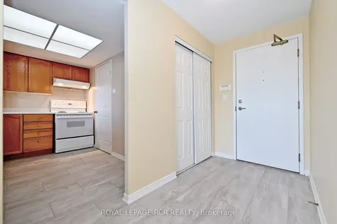 14924 Yonge Street Aurora ON L4G 6H7