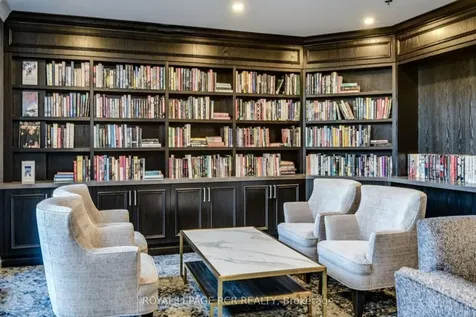 14924 Yonge Street Aurora ON L4G 6H7