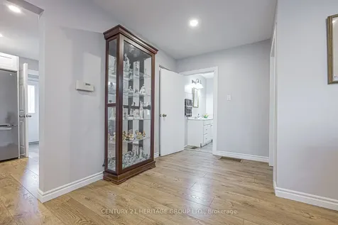 1059 Gorham Street Newmarket ON L3Y 5G9