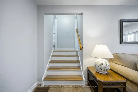 1059 Gorham Street Newmarket ON L3Y 5G9