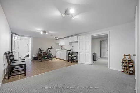1059 Gorham Street Newmarket ON L3Y 5G9