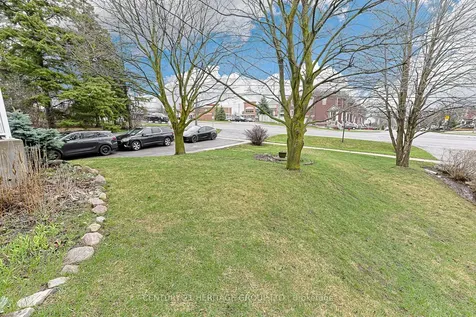 1059 Gorham Street Newmarket ON L3Y 5G9