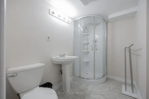 1059 Gorham Street Newmarket ON L3Y 5G9