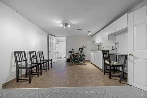 1059 Gorham Street Newmarket ON L3Y 5G9