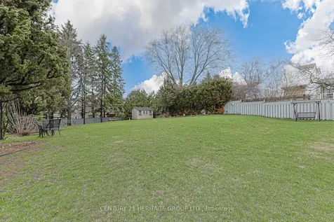 1059 Gorham Street Newmarket ON L3Y 5G9