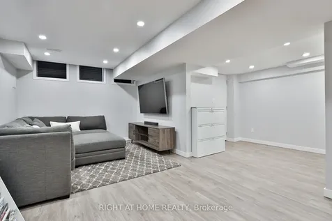 10681 Woodbine Avenue Markham ON L6C 0H4