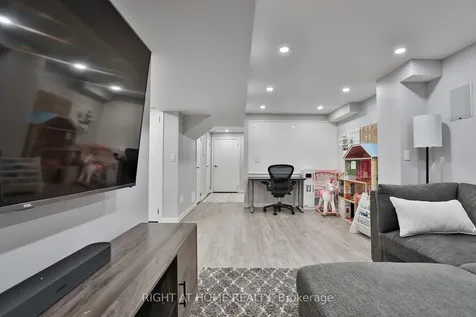 10681 Woodbine Avenue Markham ON L6C 0H4