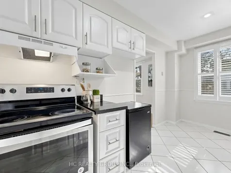 1742 John Street Markham ON L3T 1Y9