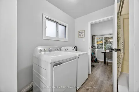 2036 Northern Avenue Innisfil ON L9S 1Z4