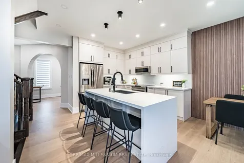 288 Barons Street Vaughan ON L4H 3Z3