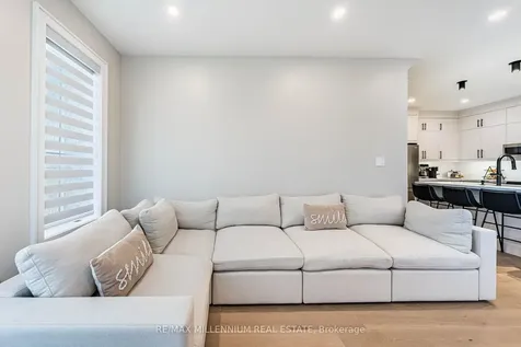 288 Barons Street Vaughan ON L4H 3Z3