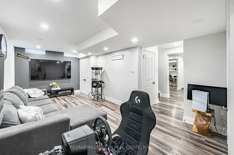 288 Barons Street Vaughan ON L4H 3Z3