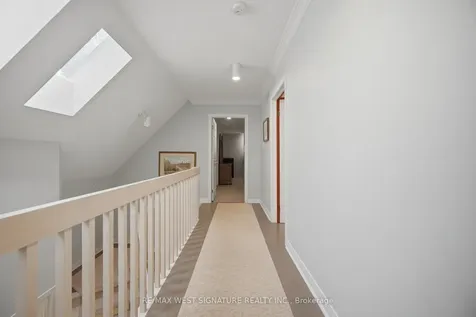 126 Curtis Crescent King ON L7B 1C2
