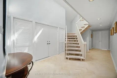 126 Curtis Crescent King ON L7B 1C2
