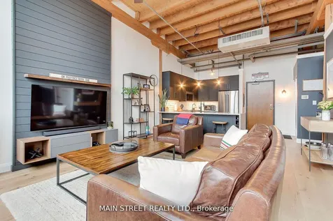 543 Timothy Street W Newmarket ON L3Y 1R1