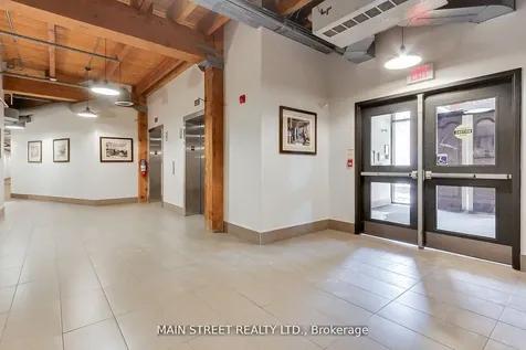 543 Timothy Street W Newmarket ON L3Y 1R1